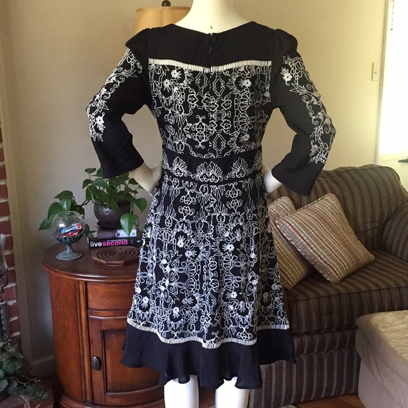 Anthropologie Vanessa Virginia Dress - Picture 8 of 10